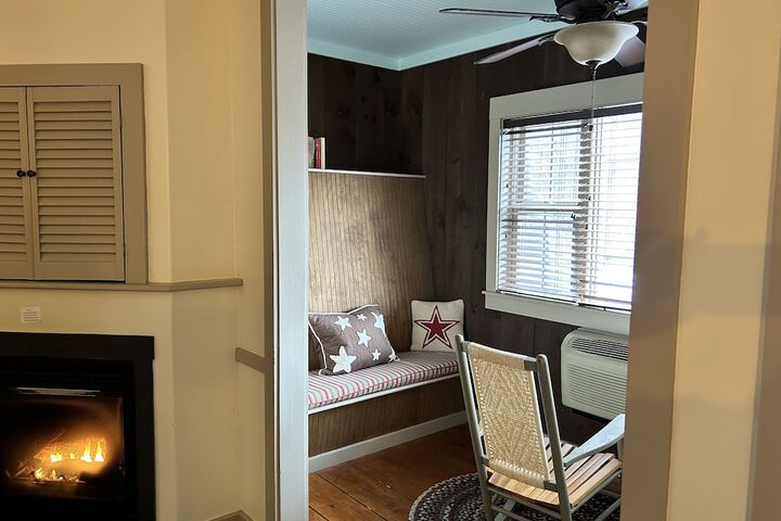 Room 166 of 260