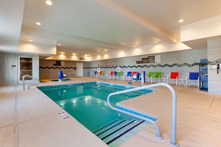Pool 13 of 68