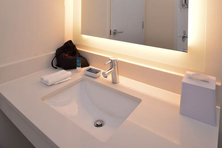 Room 20 of 40