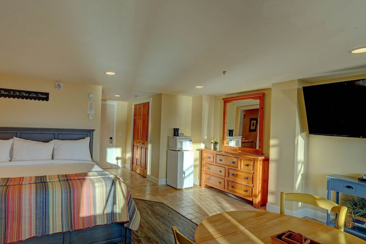 Room 32 of 183