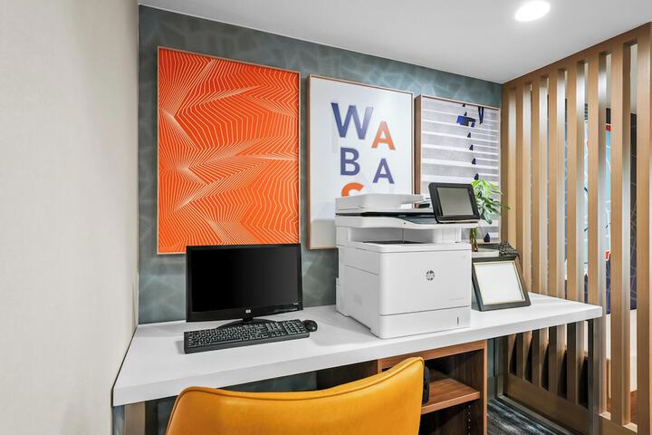 Holiday Inn Express Hotel & Suites Wabash by IHG