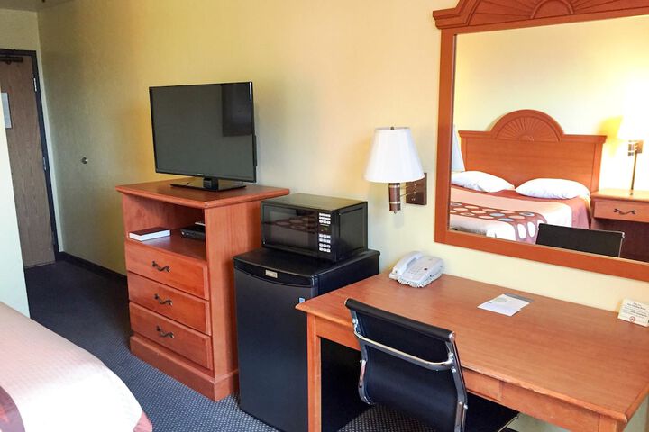 Room 57 of 68