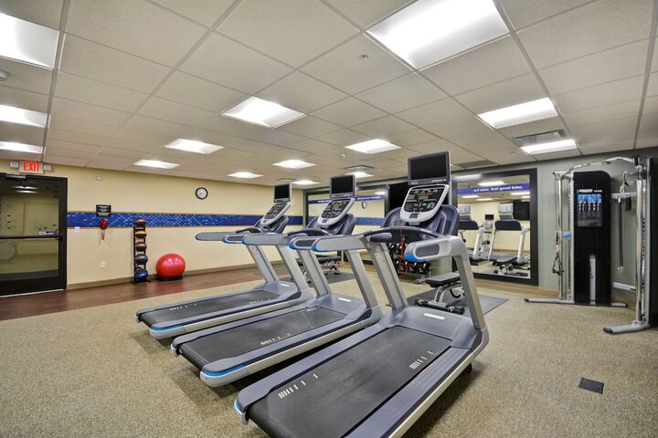Hampton Inn & Suites Detroit / Warren