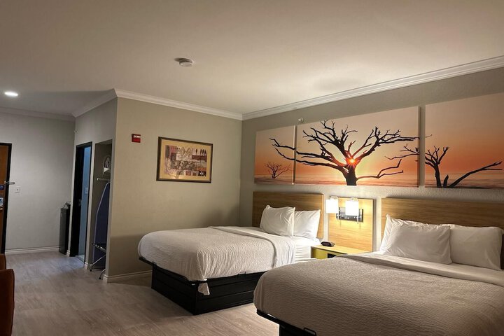 Room 17 of 20