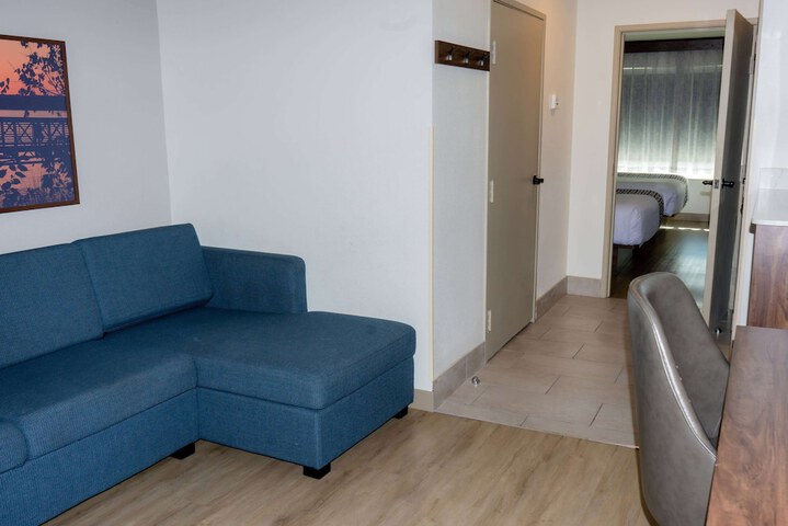 La Quinta Inn & Suites by Wyndham Dallas Mesquite