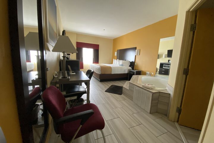 Room 25 of 44