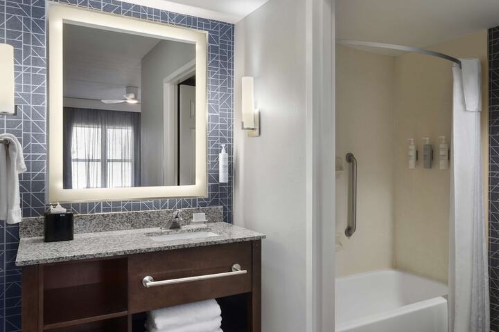 Room 20 of 43