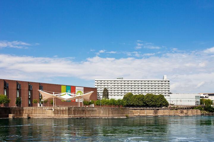 Hotel 3 of 82