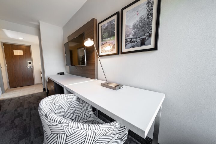 Room 54 of 108