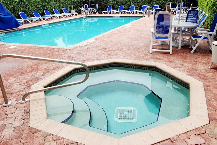 Pool 7 of 54