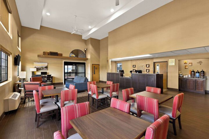 Comfort Inn & Suites Ludington near US-10