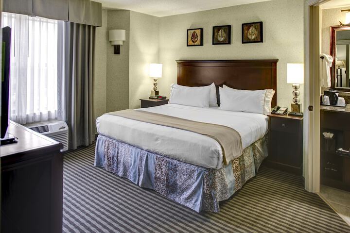 Room 21 of 35