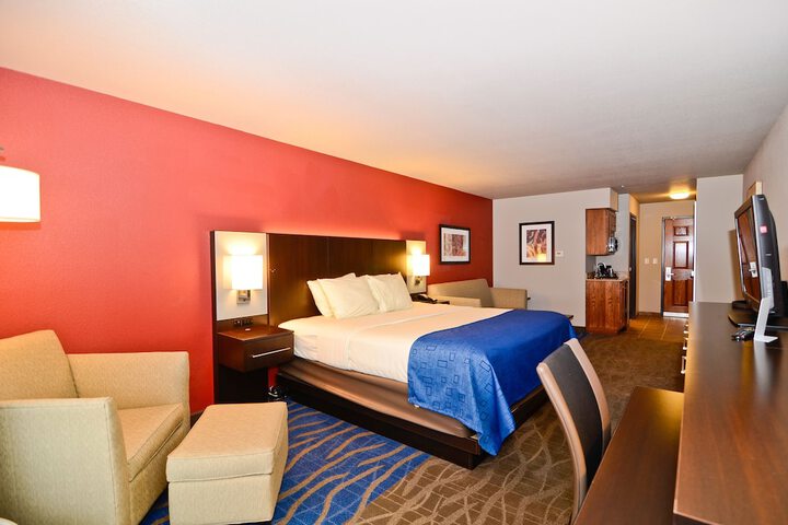 Room 15 of 40