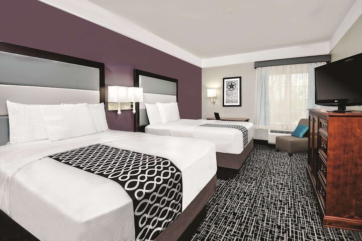 Room 18 of 40