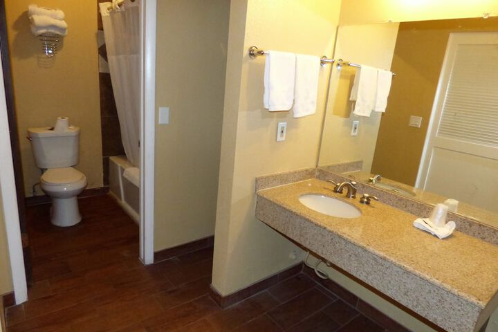 Room 12 of 20