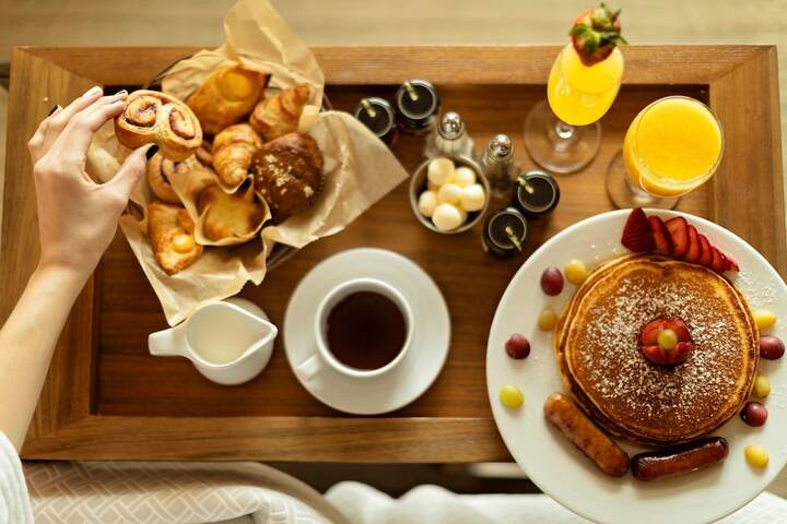 Breakfast/Coffee Service 34 of 50