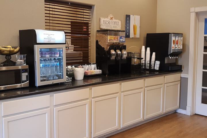 Breakfast/Coffee Service 42 of 54