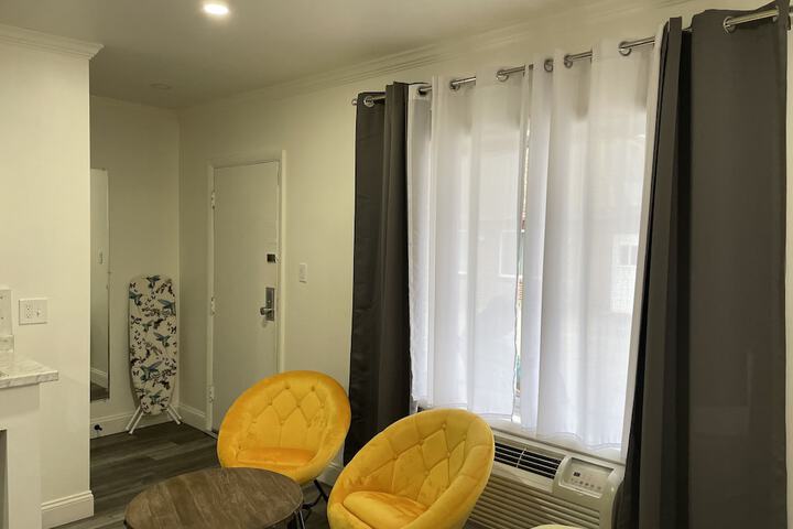 Room 83 of 103