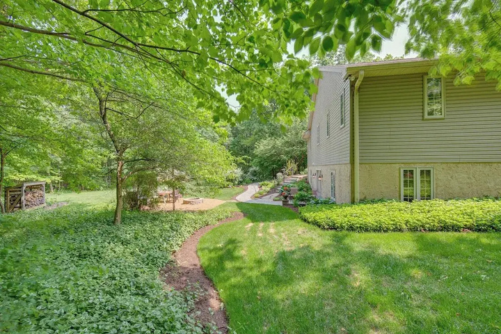 The Haven at Welsh Mountain Suites - Apt w / Patio!