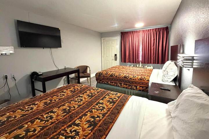 Regency Inn Three Rivers I-37
