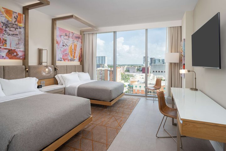 Room 34 of 67