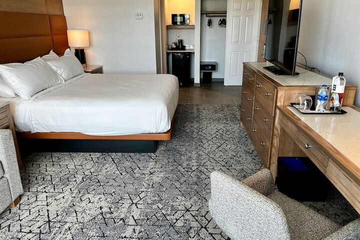Room 59 of 152