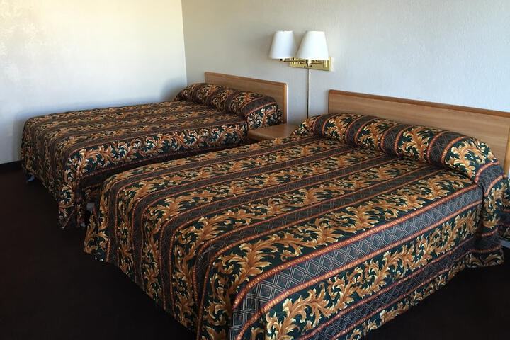 Room 21 of 37