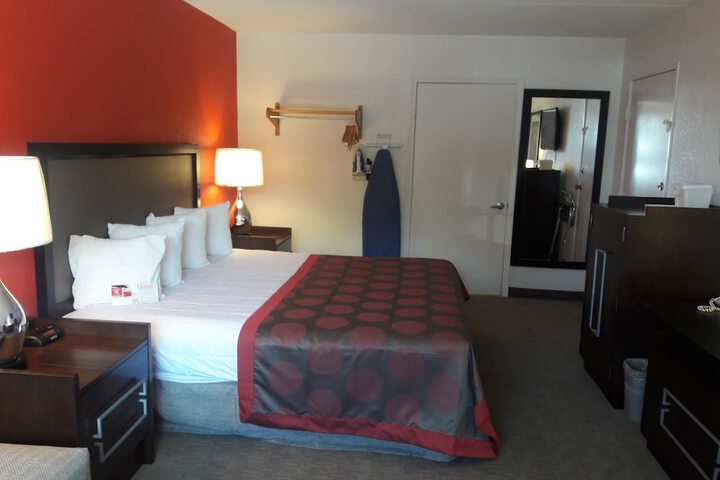 Room 30 of 63