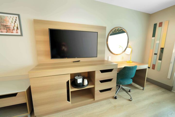 Room 44 of 58