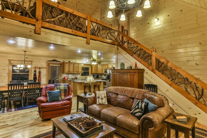 Eagles Breeze Nevaeh Cabin Rentals
