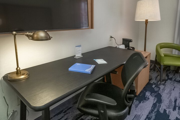 Room 17 of 44