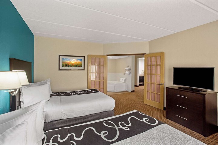 Room 16 of 36