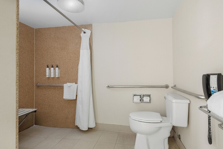 Fairfield Inn & Suites Anaheim North / Buena Park.