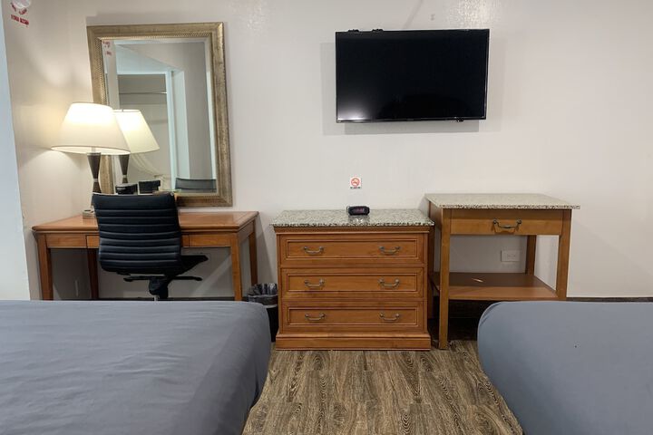 Room 27 of 36