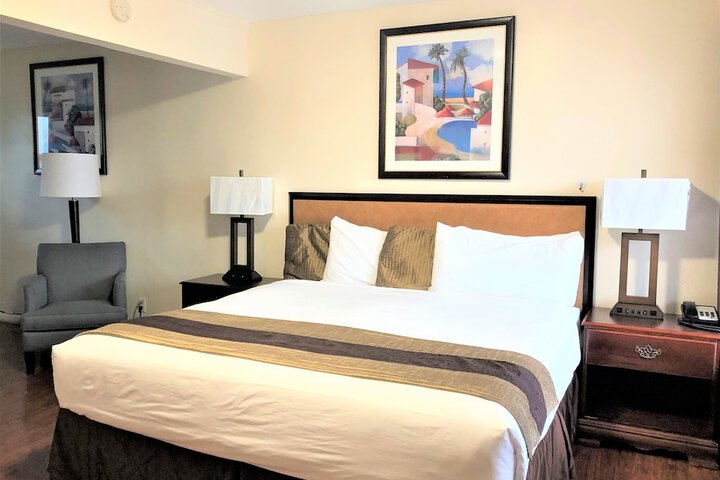 Blue Coast Inn and Suites