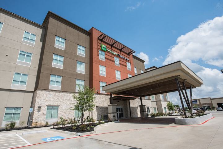 Hotel 8 of 98