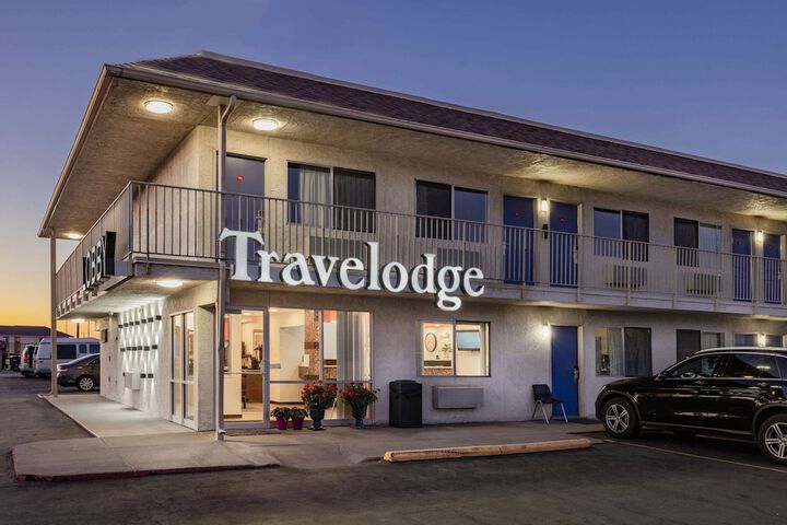 Hotel 2 of 52
