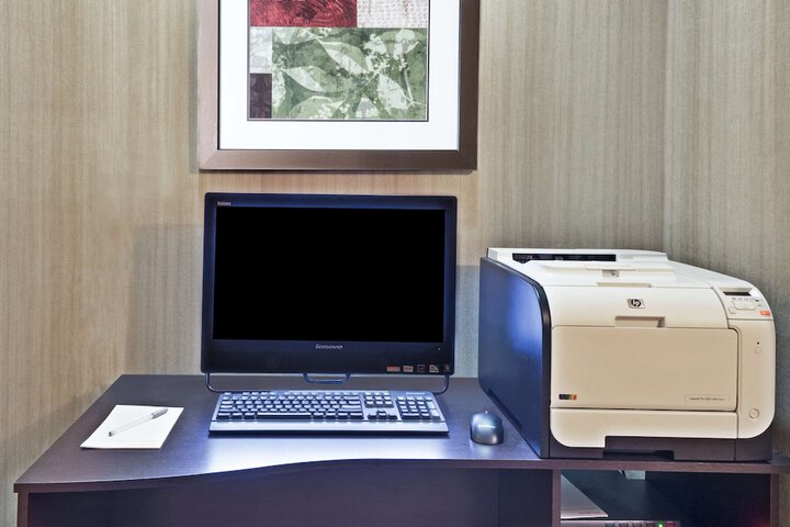 Business Center 34 of 34
