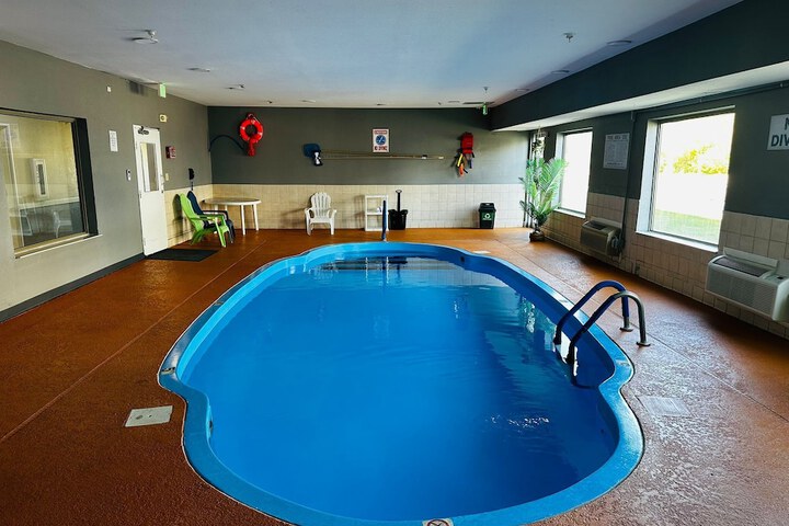 Pool 8 of 51