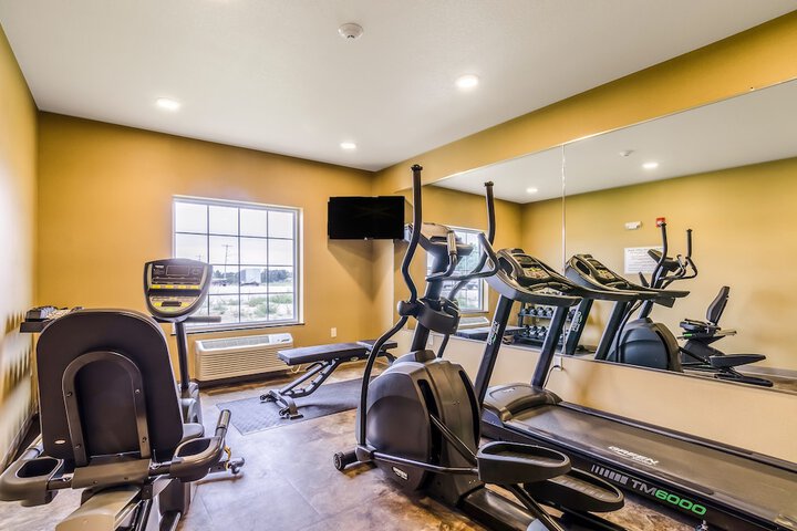 Cobblestone Hotel & Suites - Newton