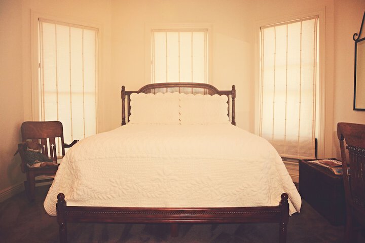 Room 32 of 44