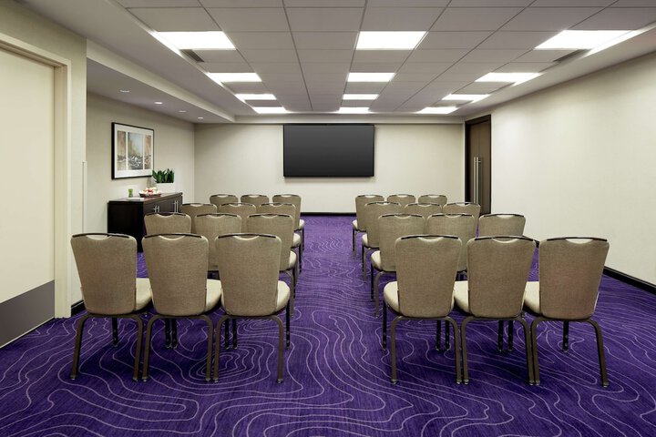 DoubleTree by Hilton Montreal