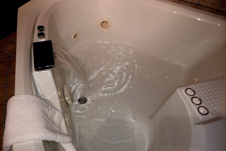 Hot Tub 189 of 219