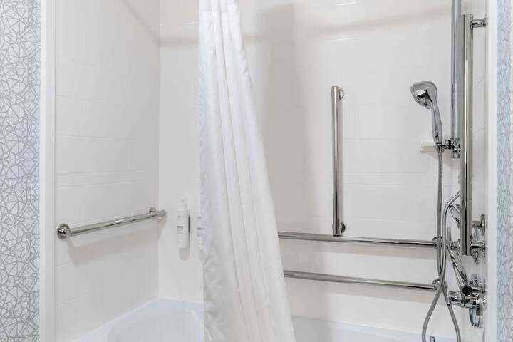 Hampton Inn Detroit / Auburn Hills-North