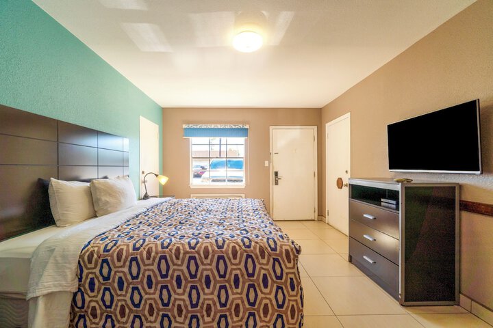 Woodfield Inn & Suites Hotel O Yoakum TX 111