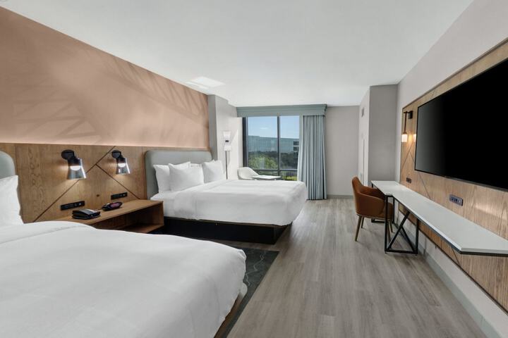 Room 22 of 64