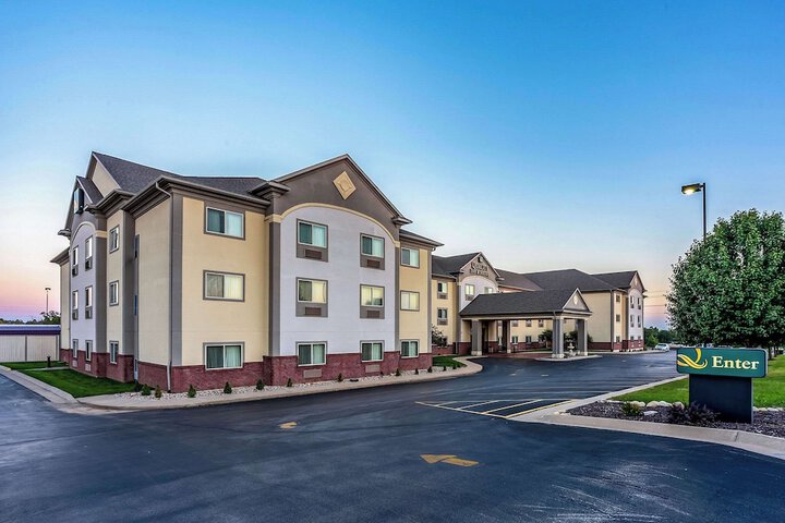 Quality Inn & Suites Hannibal West