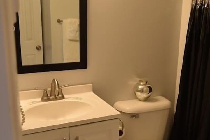 Room 30 of 36