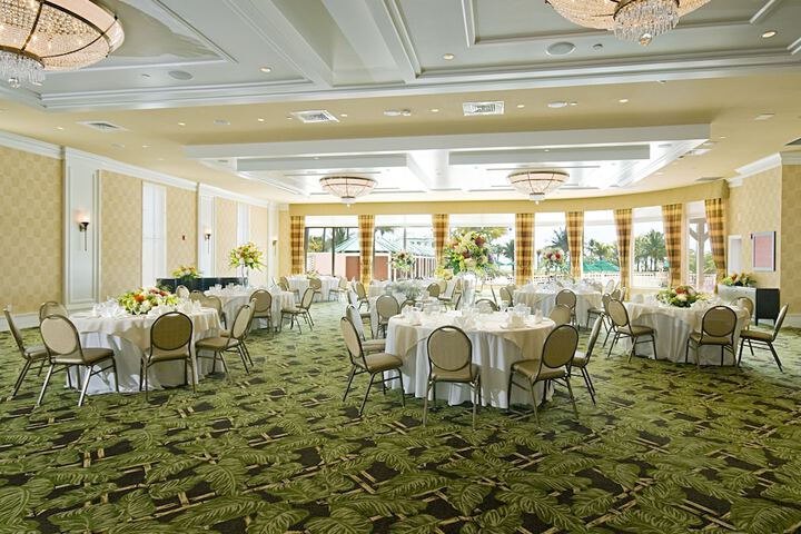 Ballroom/Hall 89 of 96
