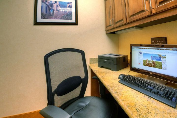 Business Center 45 of 45